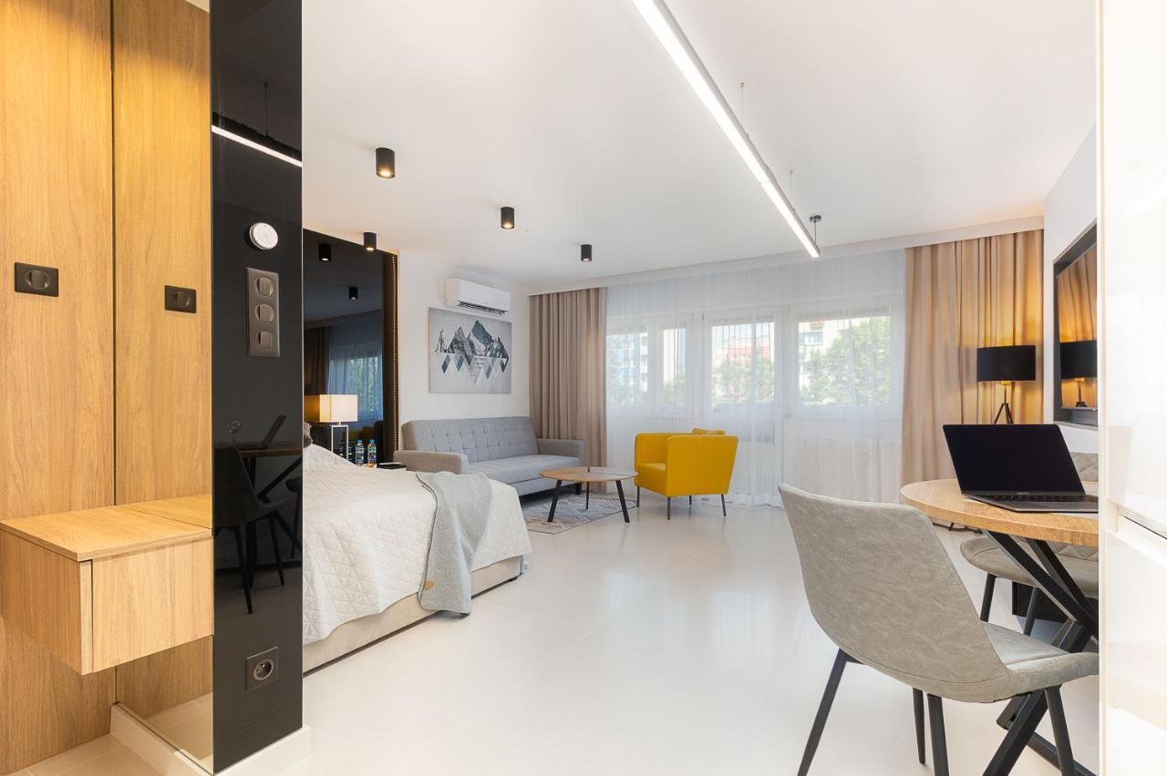 Studio Silesian Vip City Centrum Free Parking 扎布热 外观 照片