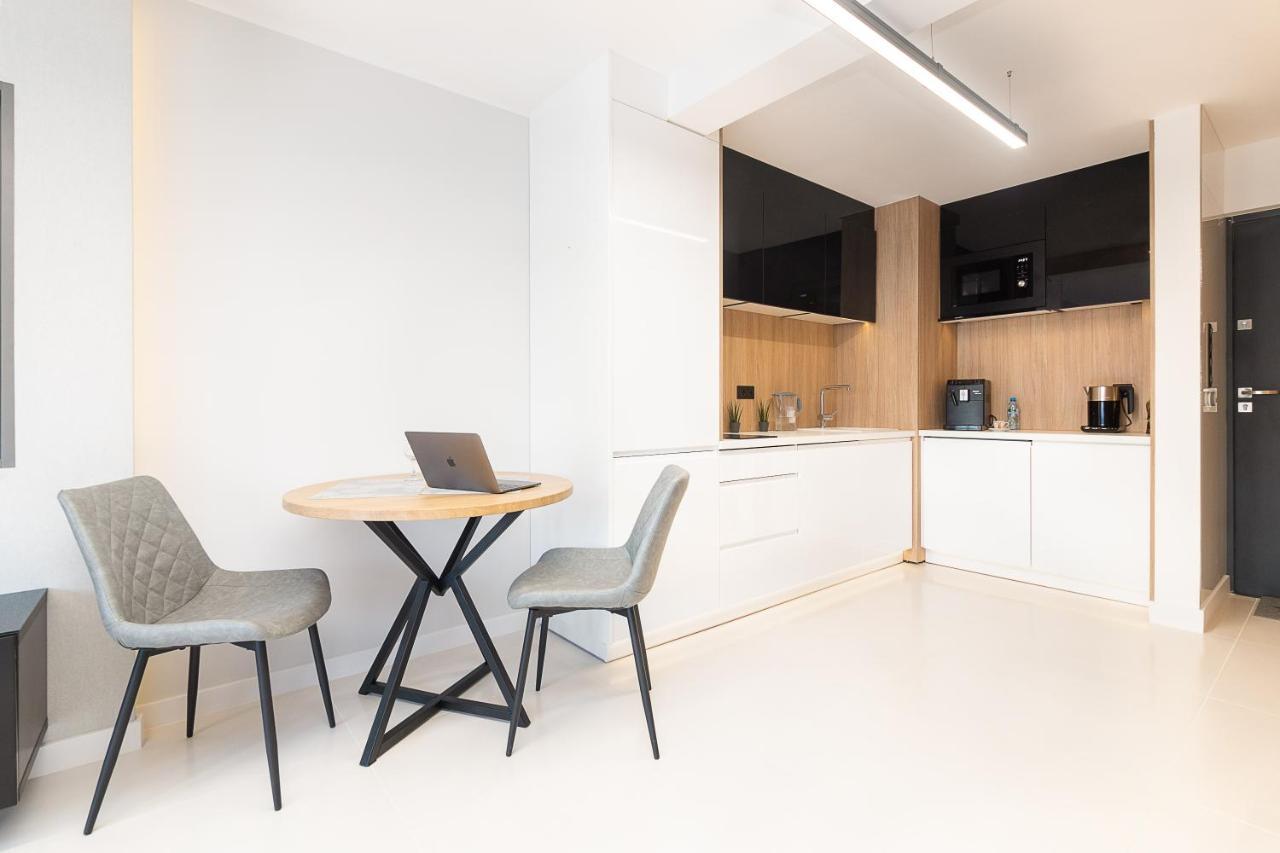Studio Silesian Vip City Centrum Free Parking 扎布热 外观 照片