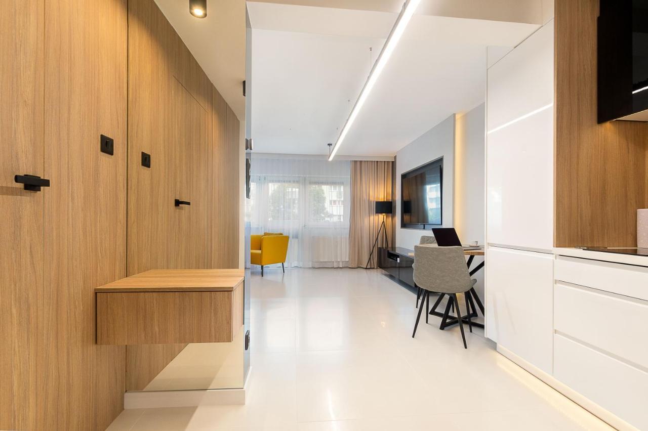 Studio Silesian Vip City Centrum Free Parking 扎布热 外观 照片